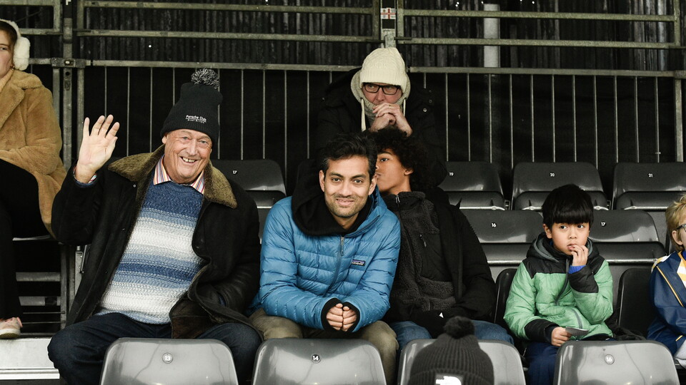 Fan Gallery | Bromley vs. Newport County 
