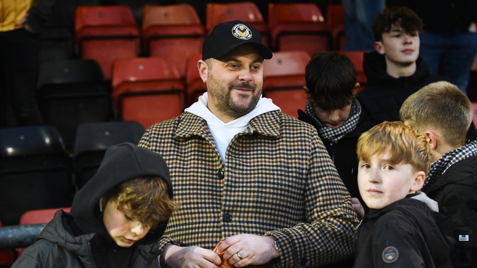 Fans crewe (A)