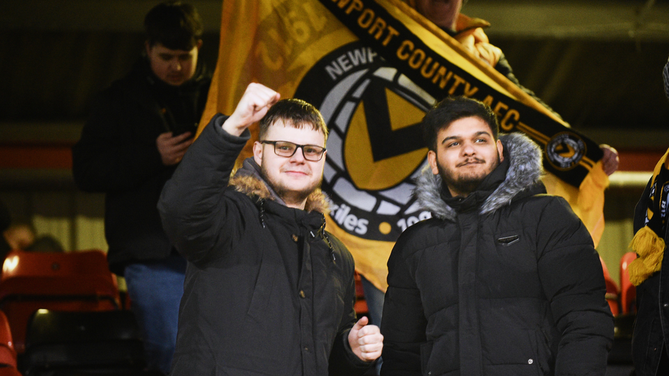 Fans crewe (A)
