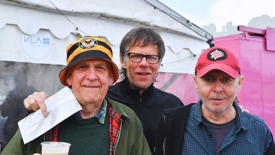 Fan Gallery Walsall (H)