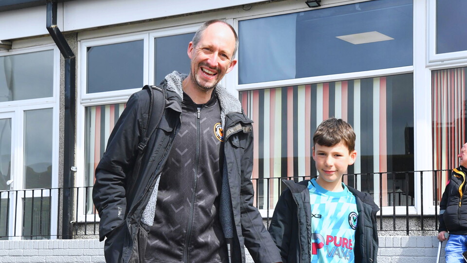 Fan Gallery Walsall (H)