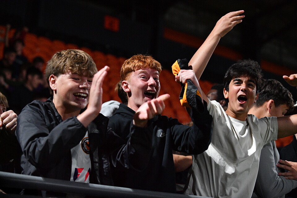 Newport-County-Barnet-Fan-Gallery-2