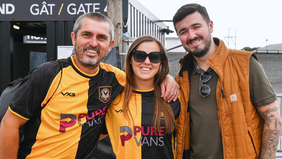 Fan Gallery Mk Dons