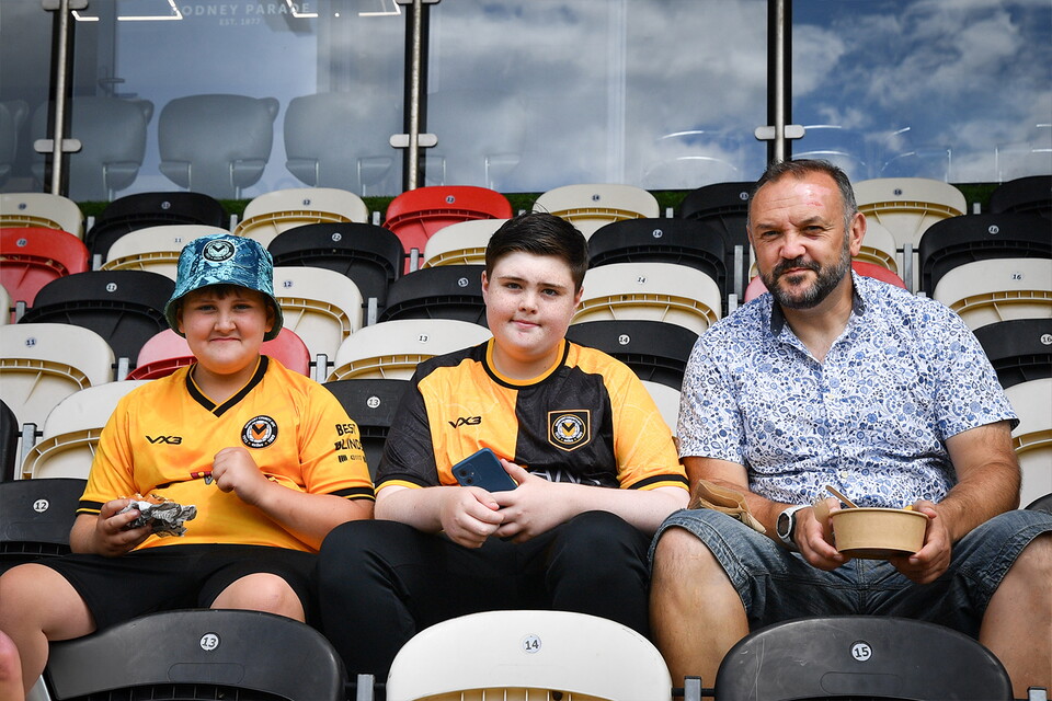 Fan-Gallery-Notts-County-16