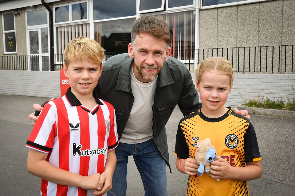 Fan-Gallery-Notts-County-2