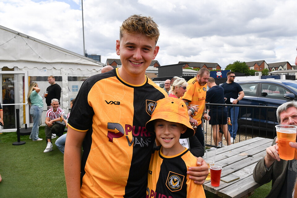 Fan-Gallery-Notts-County-9