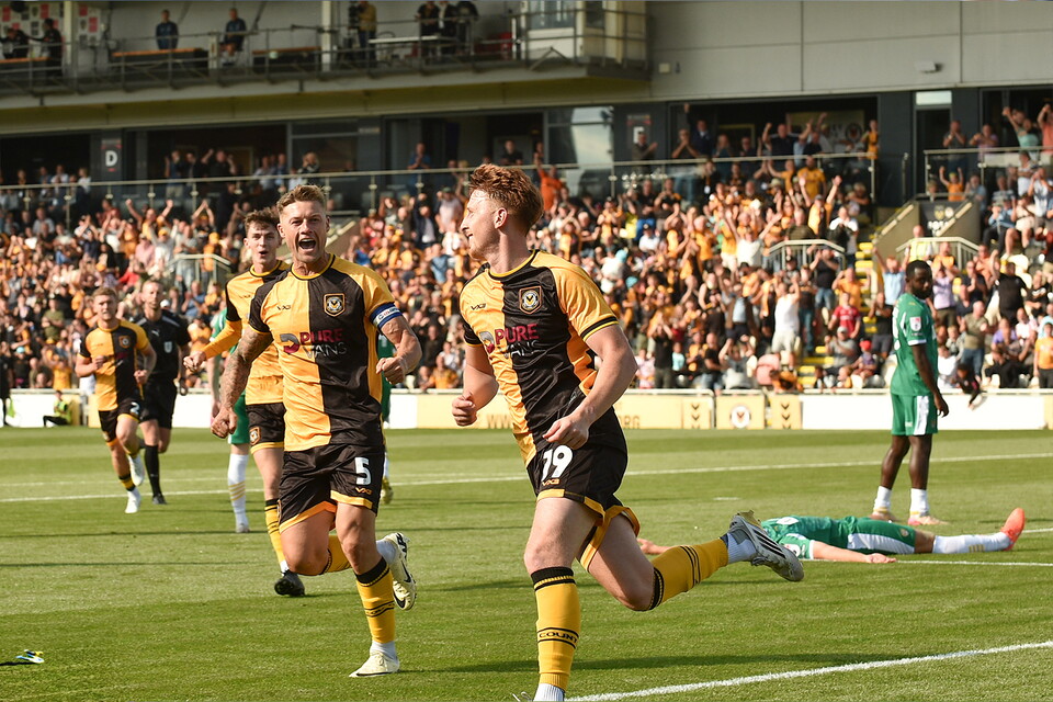 Match-Gallery-Newport-Notts-County-24