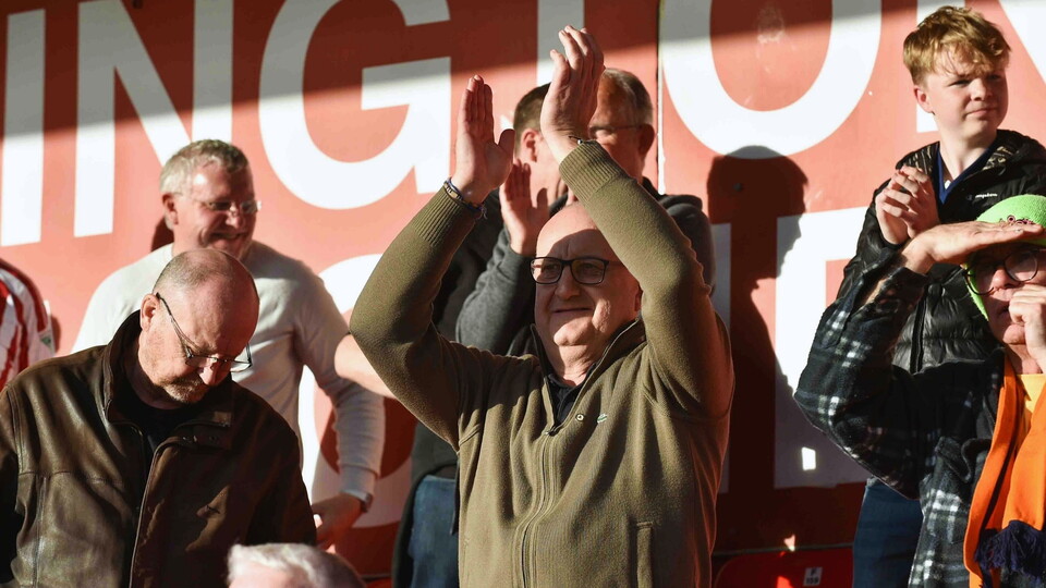 Fan Gallery Acc Away