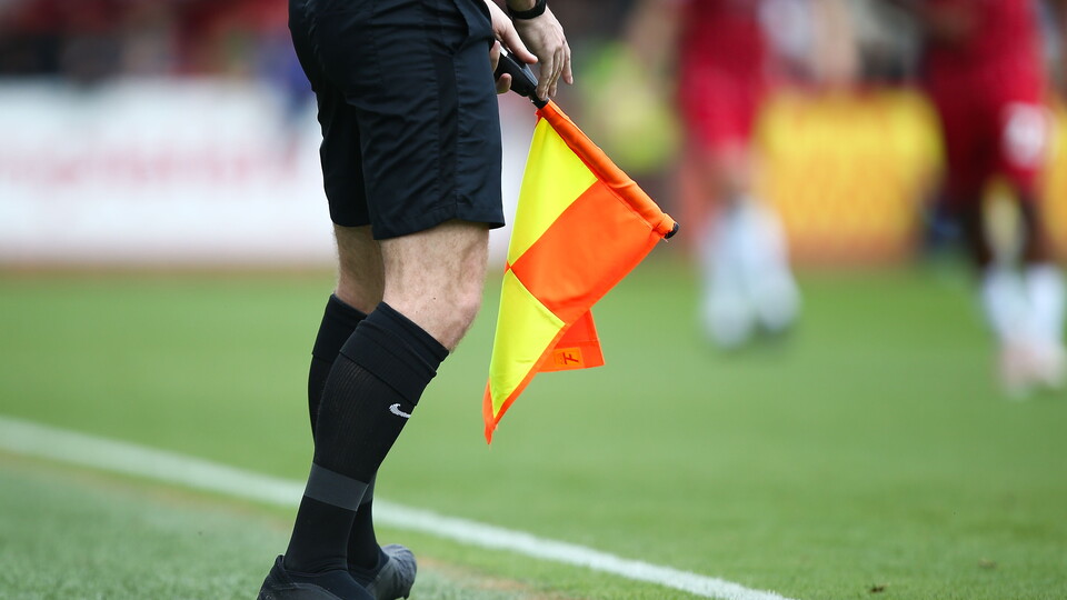 Referee 